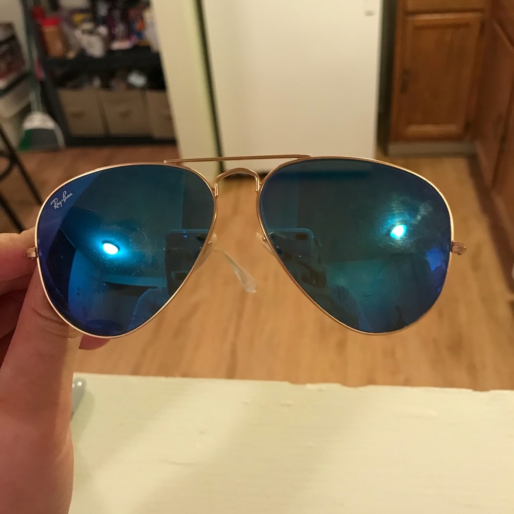 Blue Ray-Ban Aviators - Picture 2 of 3